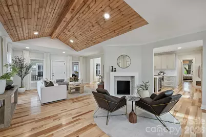 321 W Kingston Avenue, Charlotte, NC 28203 - Photo 5