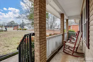 10925 Osprey Dr, Charlotte, NC 28226 - Photo 3