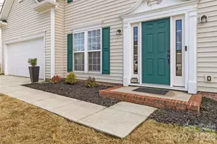 11818 Guildhall Ln, Charlotte, NC 28213 - Photo 3