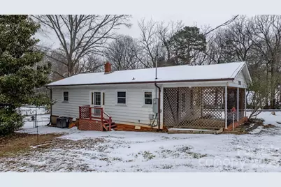 203 3rd Avenue NE, Conover, NC 28613 - Photo 7