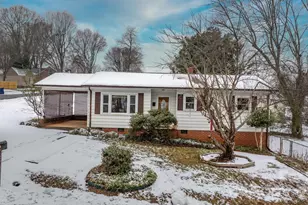 203 3rd Ave NE, Conover, NC 28613 - Photo 1