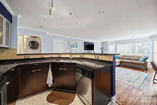 517 N Graham St, Charlotte, NC 28202 - Photo 7