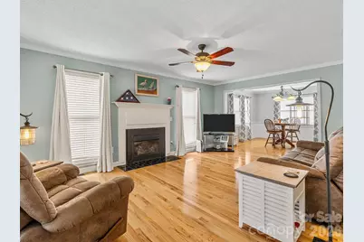 1570 Roddy Road, Campobello, SC 29322 - Photo 5