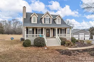 1570 Roddy Rd, Campobello, SC 29322 - Photo 1