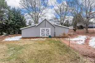 1570 Roddy Rd, Campobello, SC 29322 - Photo 41