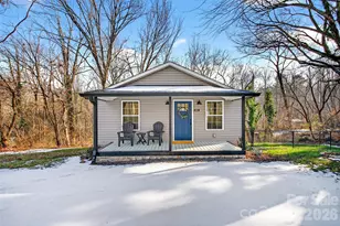 250 Seagle St, Marion, NC 28752 - Photo 3