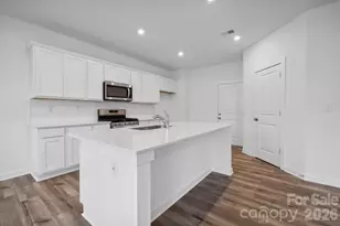 815 Olde England Dr, Lincolnton, NC 28092 - Photo 3