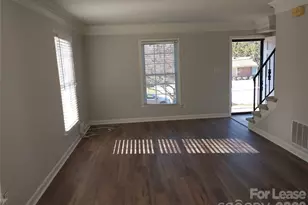 1001 Heather Ln, Charlotte, NC 28209 - Photo 3