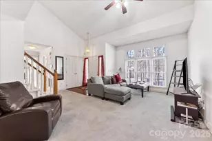 4107 Brownes Ferry Rd, Charlotte, NC 28269 - Photo 9