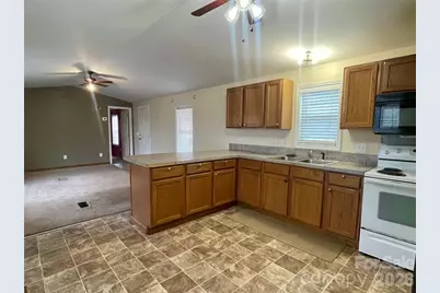 303 Gum Street S, Pageland, SC 29728 - Photo 7