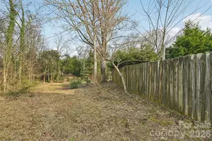 7633 Holly Hill Rd, Charlotte, NC 28227 - Photo 27