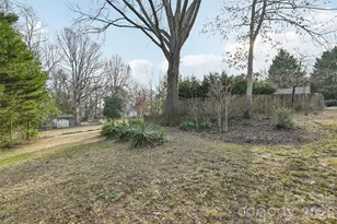 7633 Holly Hill Rd, Charlotte, NC 28227 - Photo 29