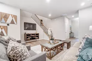 6019 Mallow Crossing Ln, Charlotte, NC 28213 - Photo 7