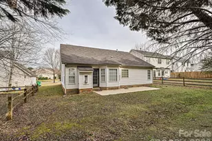 11726 Black Maple Ave, Charlotte, NC 28269 - Photo 3