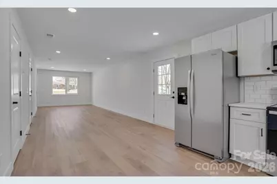 402 Deaton Street, Statesville, NC 28677 - Photo 5