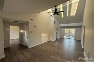 10129 Rockwood Rd, Charlotte, NC 28215 - Photo 3