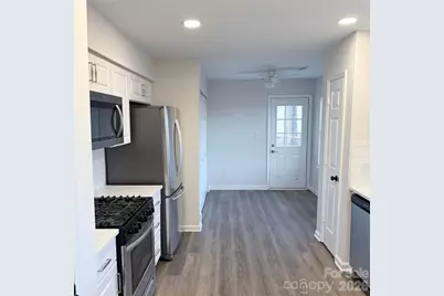 10129 Rockwood Road, Charlotte, NC 28215 - Photo 41