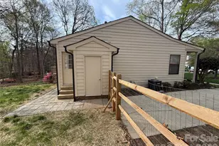 10129 Rockwood Rd, Charlotte, NC 28215 - Photo 31