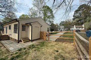 10129 Rockwood Rd, Charlotte, NC 28215 - Photo 29