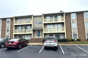 1624 Arlyn Cir, Charlotte, NC 28213 - Photo 1