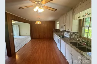 1023 Autumn Lane, New London, NC 28127 - Photo 9