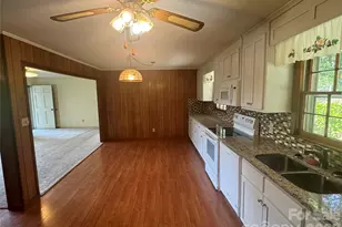1023 Autumn Ln, New London, NC 28127 - Photo 9