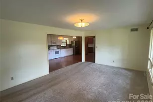 1023 Autumn Ln, New London, NC 28127 - Photo 5