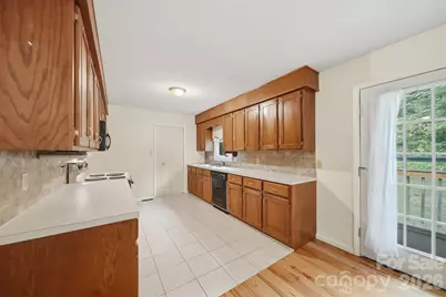 3882 Shadowood Drive, Morganton, NC 28655 - Photo 13