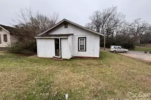 320 E Sumter St, Shelby, NC 28150 - Photo 3