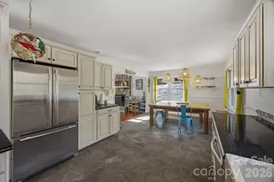 101 Honeysuckle Ln, Morganton, NC 28655 - Photo 5