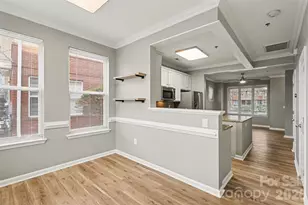 526 E 9th St, Charlotte, NC 28202 - Photo 11