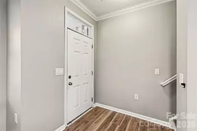 526 E 9th Street, Charlotte, NC 28202 - Photo 3