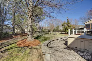 9528 Spurwig Ct, Charlotte, NC 28278 - Photo 37