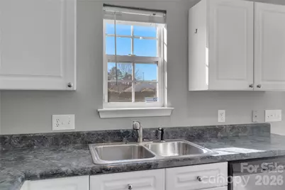 7020 Frye Place, Charlotte, NC 28269 - Photo 13