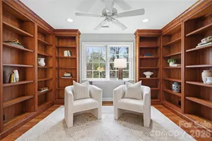 901 Shady Bluff Dr, Charlotte, NC 28211 - Photo 23