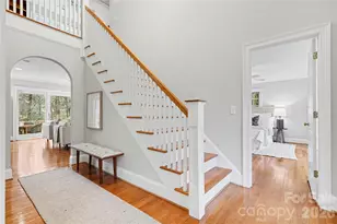 901 Shady Bluff Dr, Charlotte, NC 28211 - Photo 3