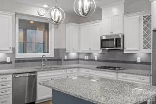 5536 Cheerful Ln, Charlotte, NC 28215 - Photo 13