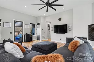 4604 Emory Ln, Charlotte, NC 28211 - Photo 7