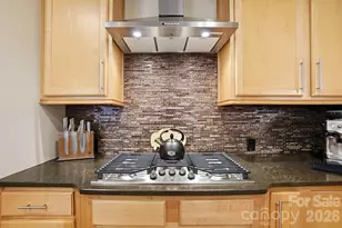 11719 Easthampton Cir, Charlotte, NC 28277 - Photo 13