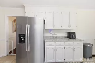 109 Elk Ct, Mount Holly, NC 28120 - Photo 13