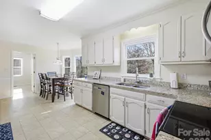 109 Elk Ct, Mount Holly, NC 28120 - Photo 9