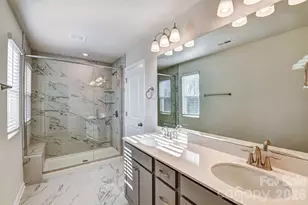 9318 Pagoda Oak Dr, Charlotte, NC 28269 - Photo 15