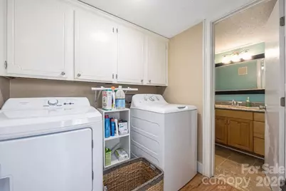 11114 Blue Heron Drive, Charlotte, NC 28226 - Photo 17