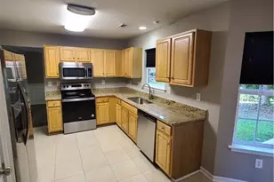 19231 Kanawha Dr, Cornelius, NC 28031 - Photo 5