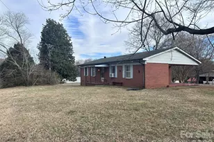 2410 Harris Henrietta Rd, Mooresboro, NC 28114 - Photo 3