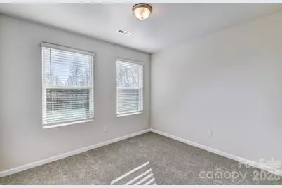 9302 Pagoda Oak Drive, Charlotte, NC 28269 - Photo 17