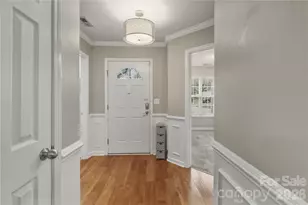 5830 Shining Oak Ln, Charlotte, NC 28269 - Photo 5