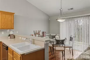 5830 Shining Oak Ln, Charlotte, NC 28269 - Photo 23