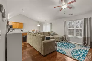 5830 Shining Oak Ln, Charlotte, NC 28269 - Photo 13