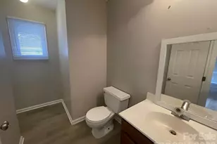 2229 Century Oaks Ln, Charlotte, NC 28262 - Photo 9